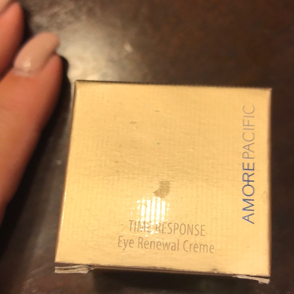 Amore pacific eye cream